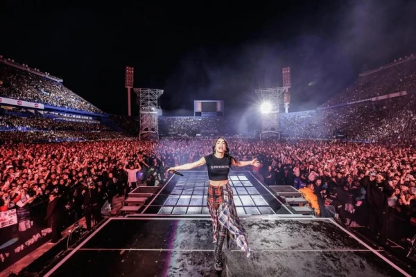 La pasión que despierta Lali en sus fans no tiene edad