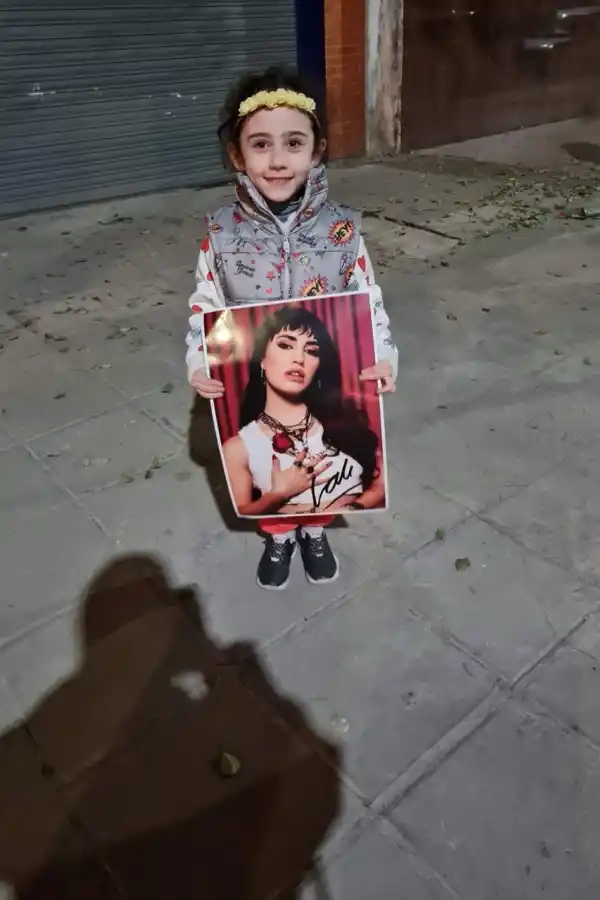 La pasión que despierta Lali en sus fans no tiene edad