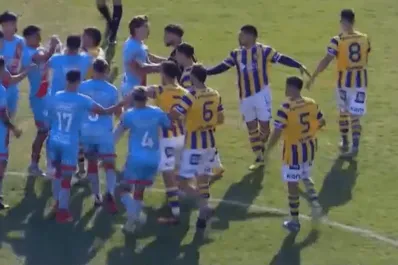 Atlanta goleó a Arsenal y continúa como líder en la Primera Nacional