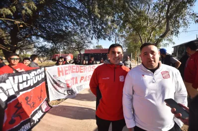 “Es San Martín o yo”: el hincha que viajó a Santiago del Estero gracias al apoyo de su esposa