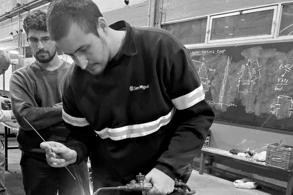 Certifican a expertos en aire acondicionado