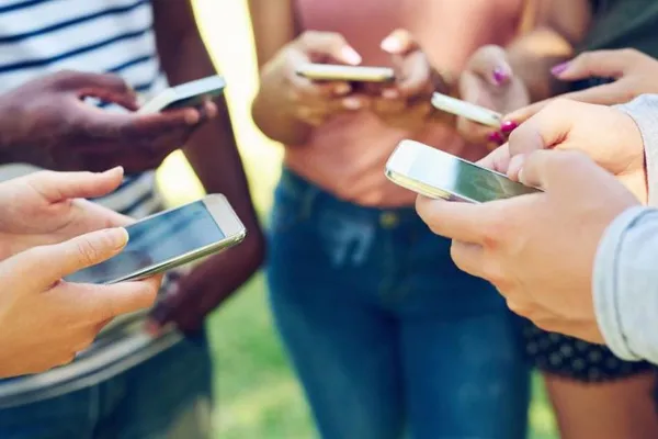 Qué significa que una persona no suba nada a sus redes sociales