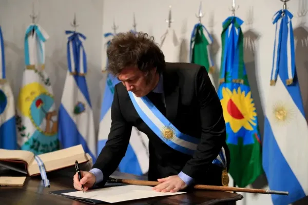Milei en Tucumán: del “Pacto de Mayo” de 2024 al reclamo de los gobernadores