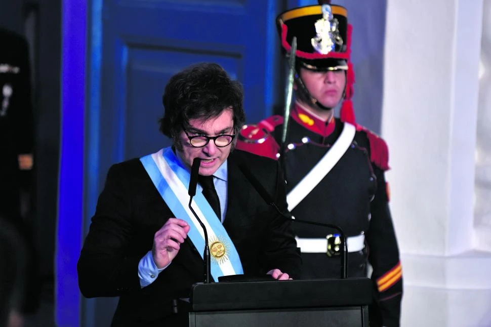 Milei viaja a Tucumán con su gabinete: expectativa por la presencia de Villarruel