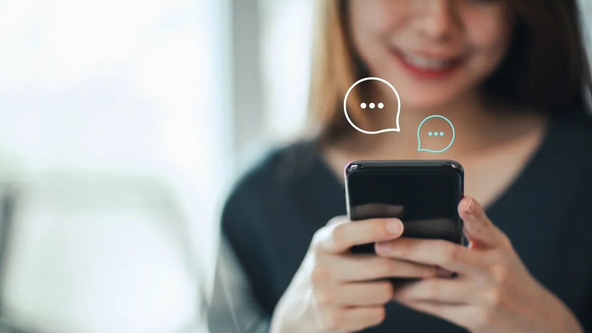 Según la Real Academia Española, ¿cuál es la forma correcta de reírse por escrito?