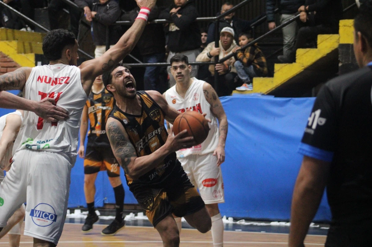 A LO SALVAJE. Los jugadores de Talleres fueron unas fieras para forzar el último partido. FOTO GENTILEZA PRENSA DE TALLERES