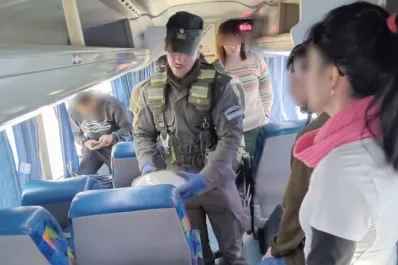 Detienen a un pasajero que llevaba más de 10 kilos de marihuana escondidos en un colectivo en Tucumán