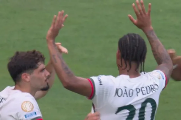 LEY DEL EX. Pedro le pide disculpa a los simpatizantes brasileños ya que él se inicio en Fluminense.