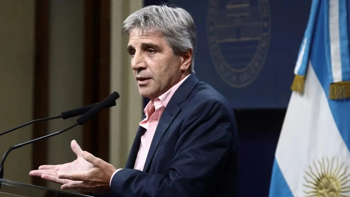 Caputo apuntó contra la oposición: “Necesitan que la Argentina sea un caos para volver”