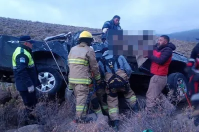Tragedia en Amaicha del Valle: un muerto y cuatro heridos tras caer una camioneta a un precipicio