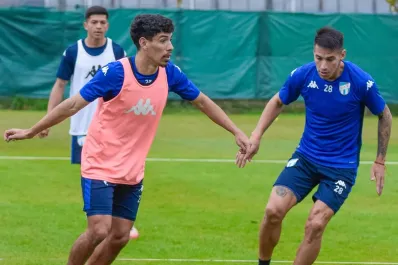 Lucas Pusineri recupera “alfiles y torres” para el primer juego de Atlético Tucumán