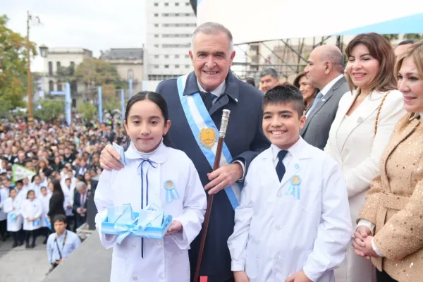 Dos niños tucumanos emocionaron con su discurso patrio: “Nos dijeron que nos imaginemos que todos eran bebés”