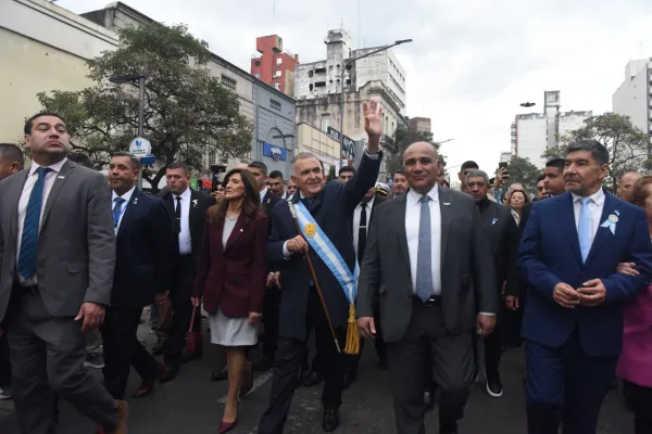 Una foto que dice mucho: tras una prolongada distancia, Jaldo y Manzur se mostraron juntos en Casa de Gobierno