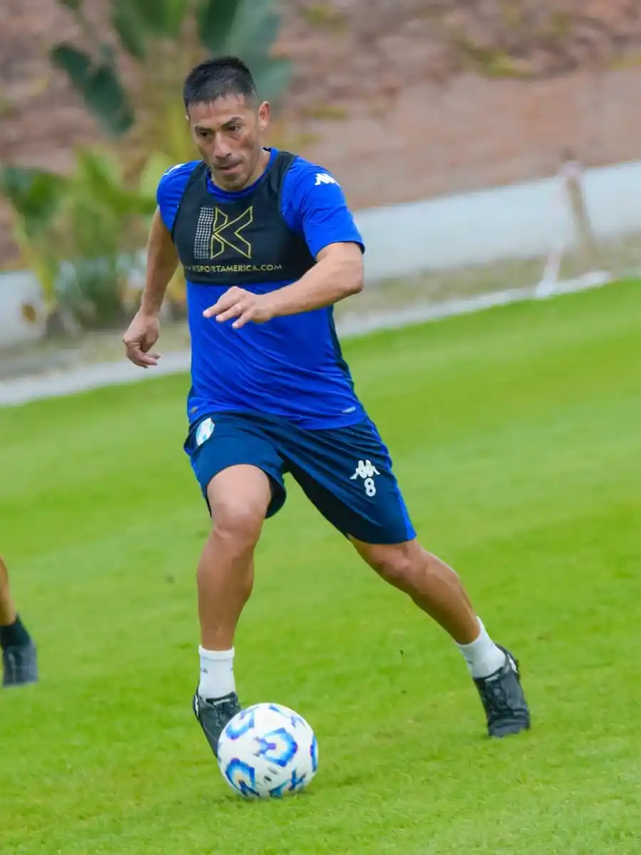 Acosta se recuperó de la lesión de sóleo.