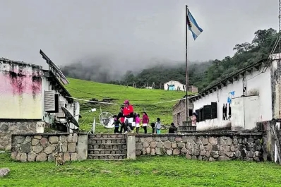 En la escuela de Mala Mala también se construye la Patria todos los días
