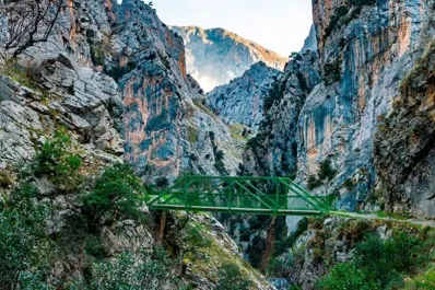 Ruta del Cares: la garganta más espectacular de los Picos de Europa que enamora a los senderistas