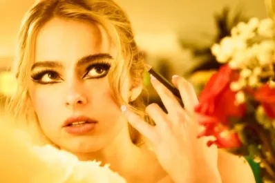 Cómo Addison Rae pasó de hacer videos en TikTok a ser un ícono pop