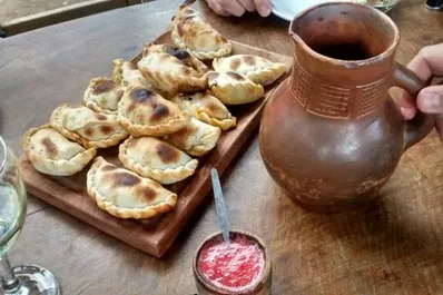 Vacaciones de invierno: cuánto cuesta una docena de empanadas en Cafayate