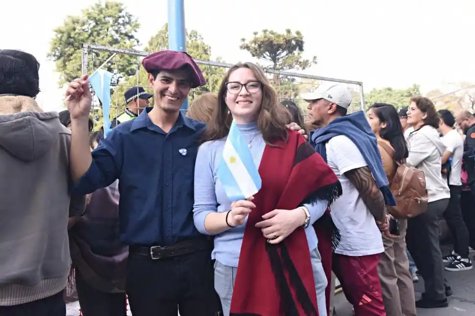 Tucumán celebró el 9 de Julio con un multitudinario desfile