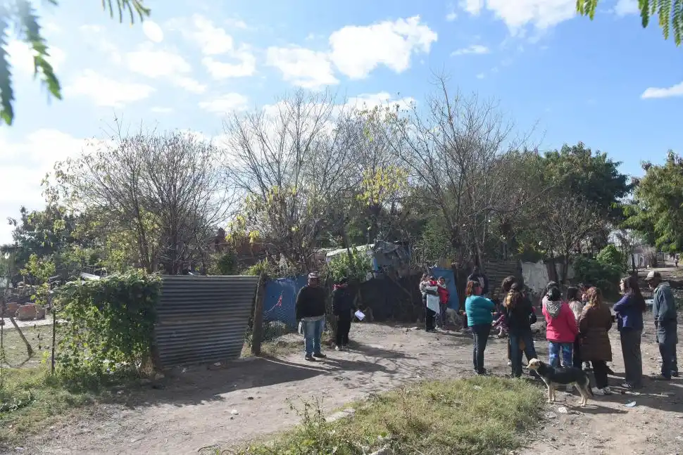 RECLAMO. Más de 500 familias le exigieron una solución al Gobierno.