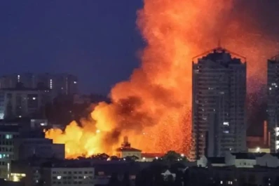 Guerra Rusia-Ucrania: entre duros ataques, se abre una puerta a la paz