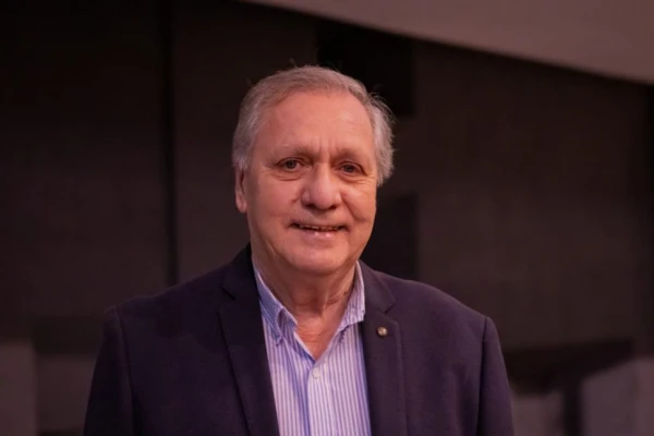 Lucho Hoyos y Rubén Cruz se presentan en el Virla