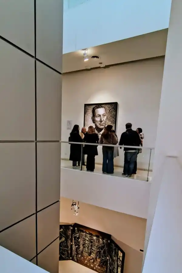 RETRATOS. El Esplendor Buenos Aires Hotel tiene una galería en sus pasillos.