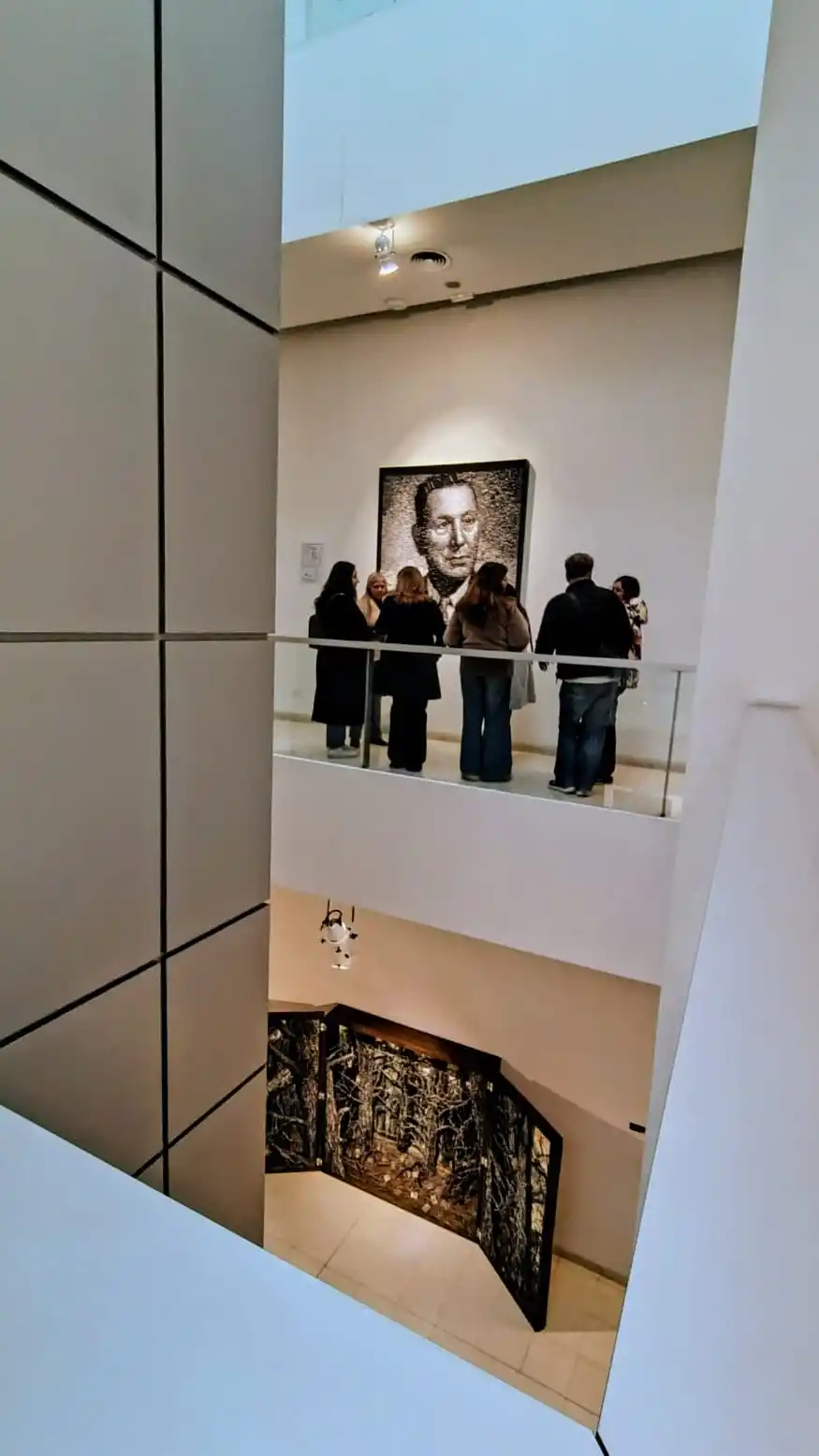 RETRATOS. El Esplendor Buenos Aires Hotel tiene una galería en sus pasillos.