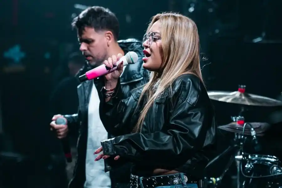 MÚSICA EN VIVO. Karina y Q’Lokura harán vibrar el Club Central Córdoba en una noche que combina cumbia, cuarteto y emoción por el Día del Amigo.