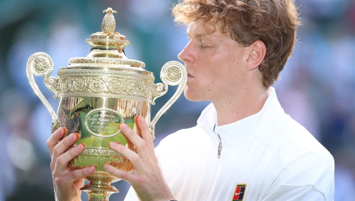 EN LA CIMA. Sinner, actual N° 1 del mundo, se desquitó de la derrota ante Alcaraz en Roland Garros.