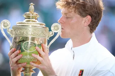 Sinner reaccionó a tiempo y le arrebató a Alcaraz el título en Wimbledon