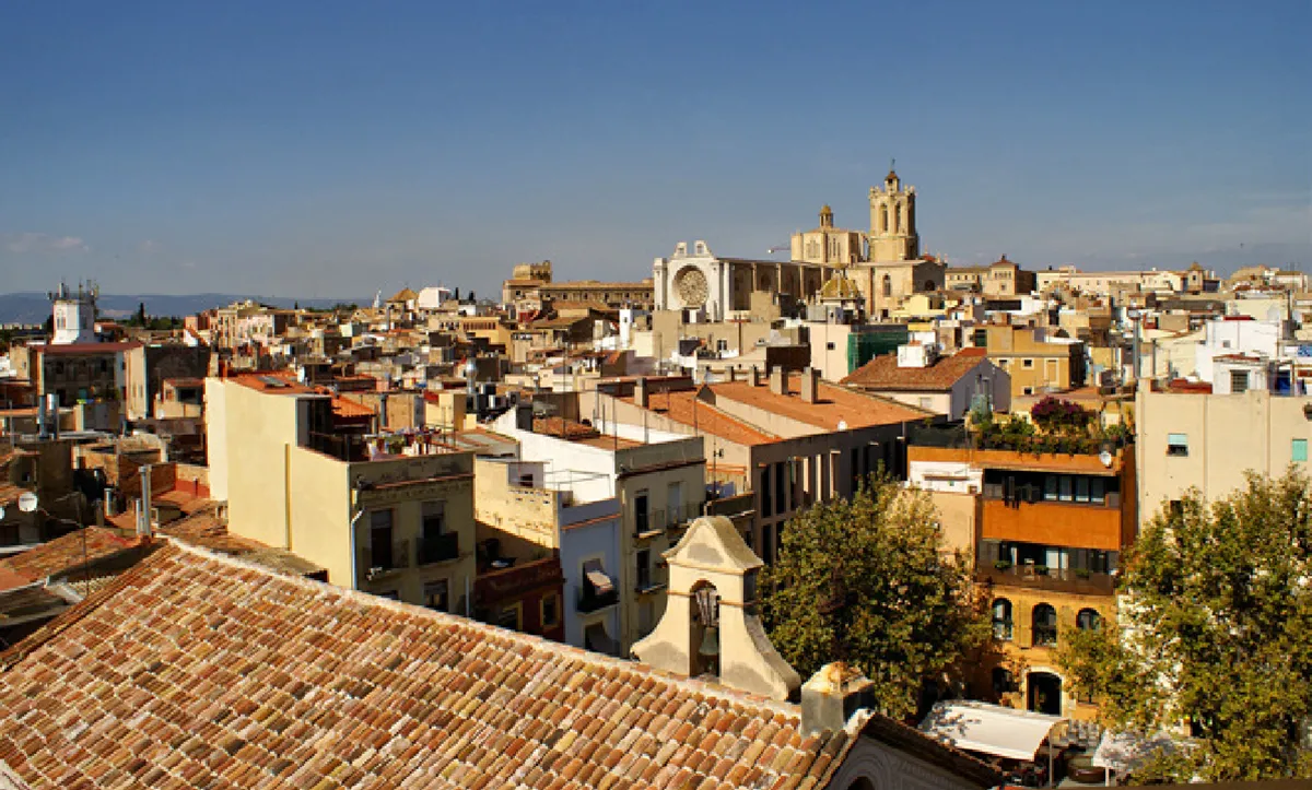 Tarragona: ofrecen 30 puestos de repartidor con contrato indefinido y sueldo de 1.381 euros