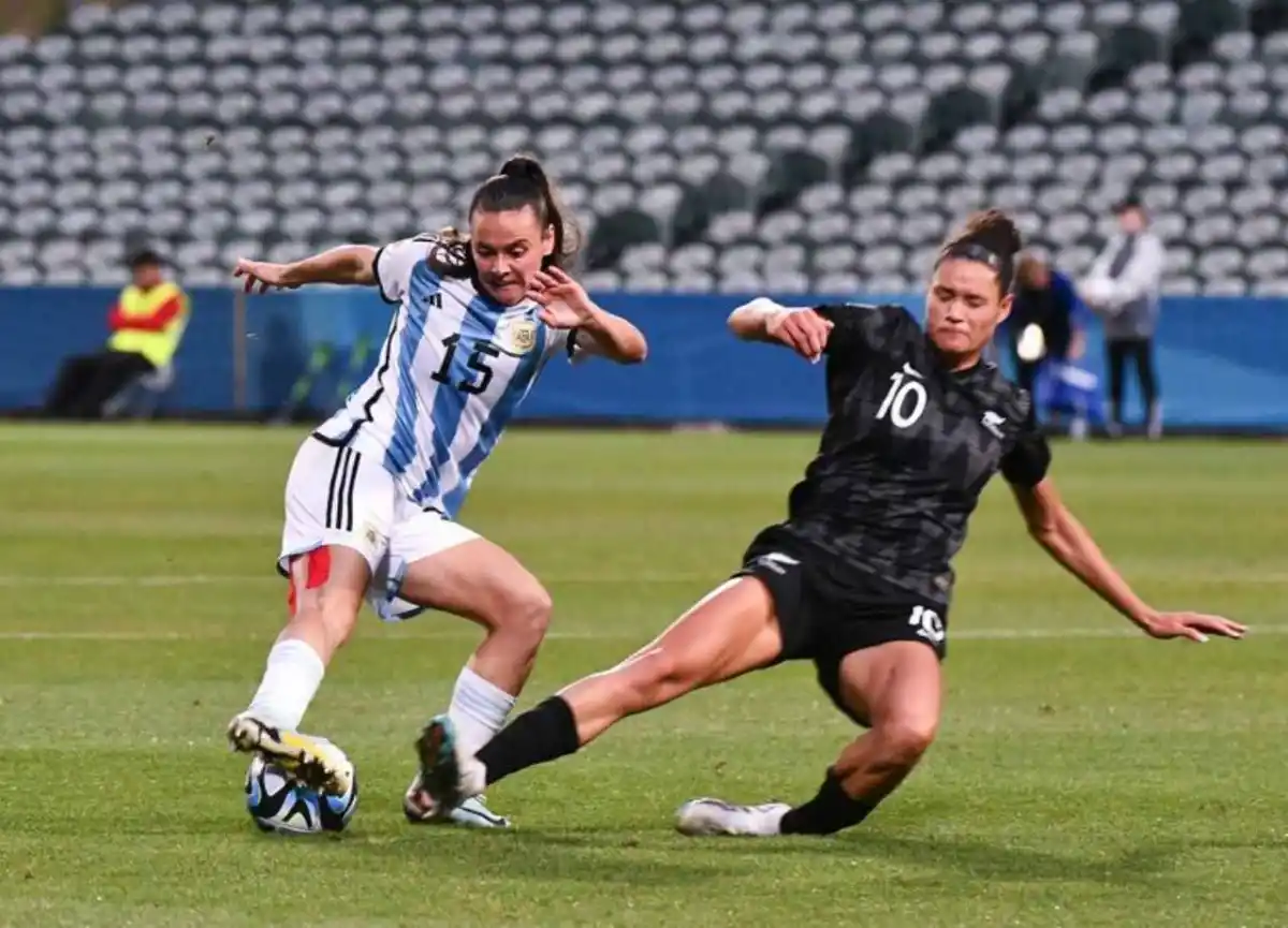 Salió en camilla del Mundial, se retiró… y ahora va por su cuarta Copa América