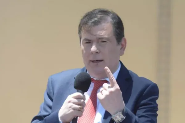 Gerardo Zamora se distancia del kirchnerismo y formará un bloque propio en el Senado