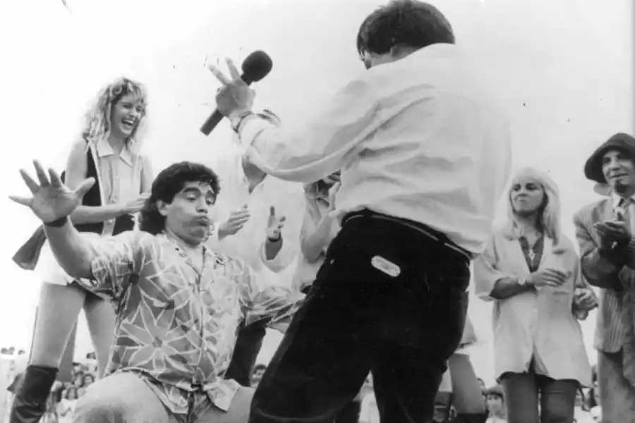 ¿Qué tendrá ese petiso?: la insólita historia de cómo nació la amistad entre Menem y Ricky Maravilla