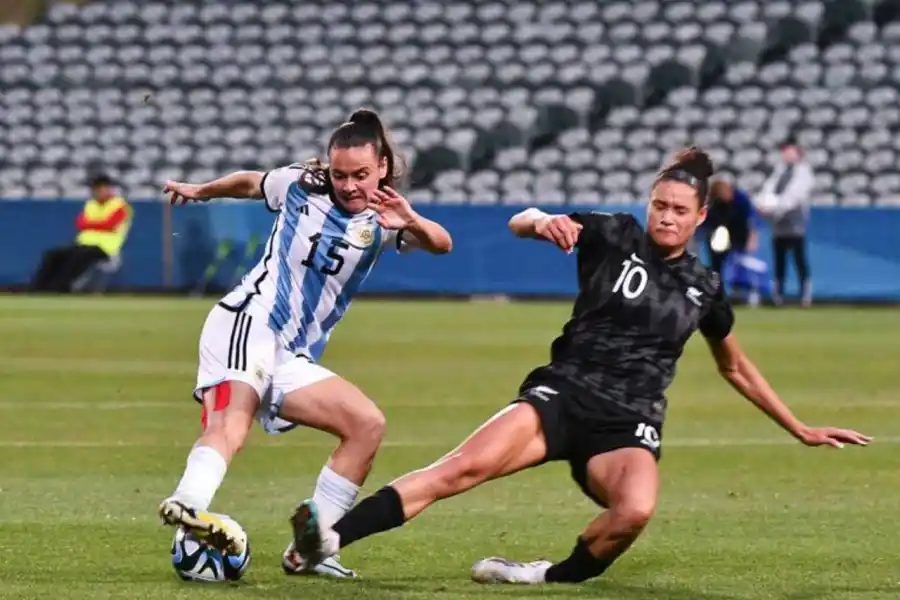 Salió en camilla del Mundial, se retiró… y ahora va por su cuarta Copa América