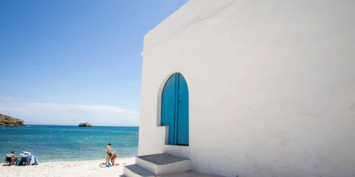 La playa VIP de la Comunidad Valenciana donde veranean los famosos