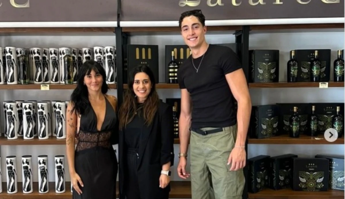 Aitana y Plex eligen una joya vinícola en Zamora para su escapada romántica