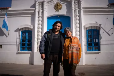 En Buenos Aires: un hombre hizo una réplica de la Casa Histórica por amor