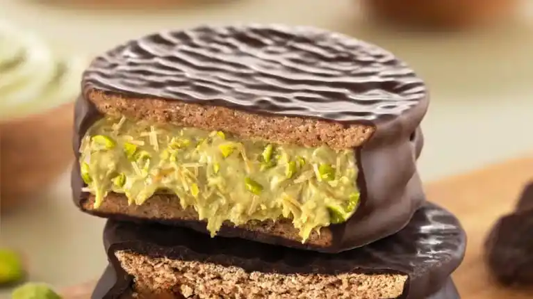 Fiebre por el pistacho: el fruto seco que conquista pastelerías, dietéticas y chocolaterías