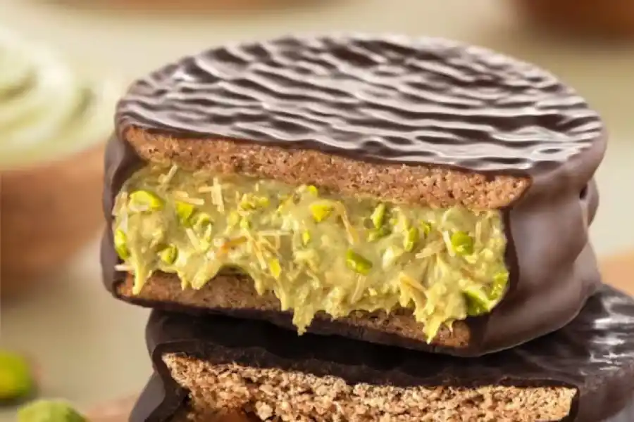 Fiebre por el pistacho: el fruto seco que conquista pastelerías, dietéticas y chocolaterías