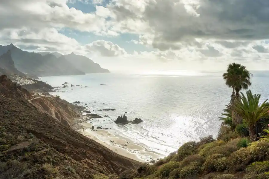 La IA lo confirma: esta es la playa más bonita de Tenerife, y no es la que imaginas