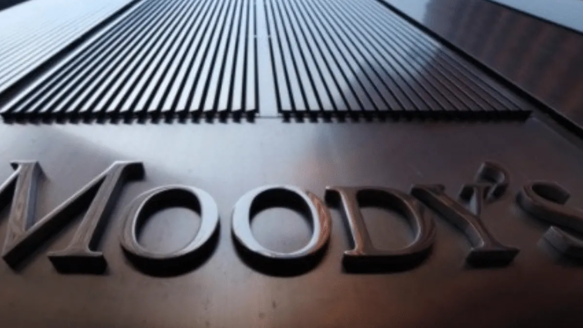 Moody's subió la calificación de la deuda argentina tras el acuerdo con el FMI y el fin del cepo