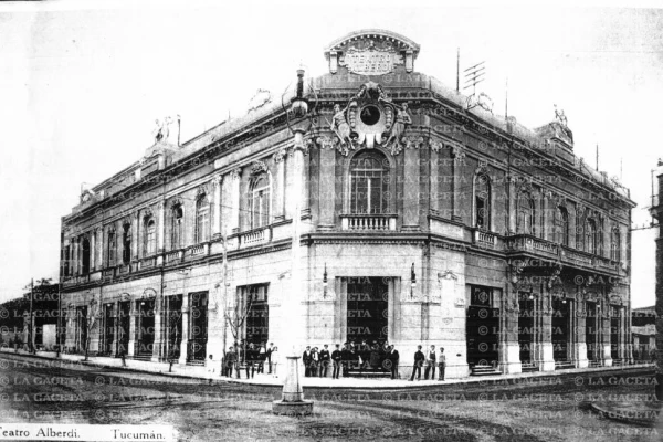 Recuerdos fotográficos: El Alberdi, 1920. Tiempo de “alberdianos” y “odeonistas”