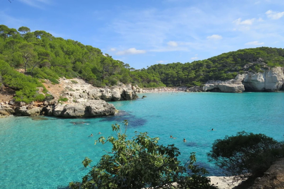 La paradisíaca isla española que conquistó a Ana de Armas y Tom Cruise para su escapada veraniega