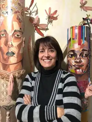 EXPOSITORA. Marcela Chichizola.