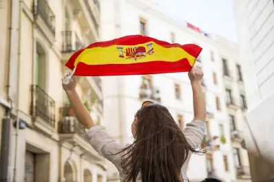 Estudiar FP en Madrid: cómo puedes solicitar las becas para Grado Medio y Superior