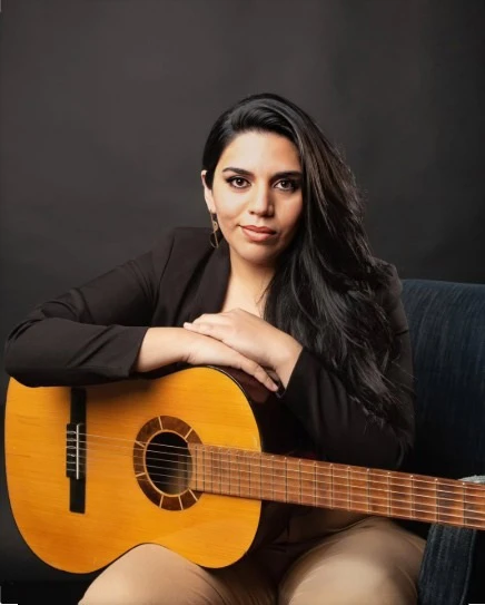 CANTORA TUCUMANA. Belén Herrera estará en el primer festival de El Alto de la Lechuza, que se celebrará desde el mediodía en Lomas de Tafí.