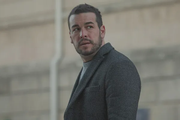 Mario Casas brilla en este thriller psicológico que desafía la mente y no podrás parar de ver