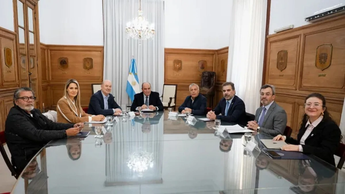 Integrantes del Consejo de Mayo. ÁMBITO